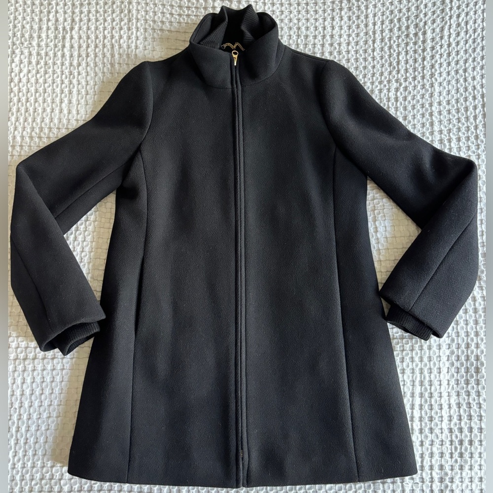 Cocoon coat in Italian stadium-cloth wool blend